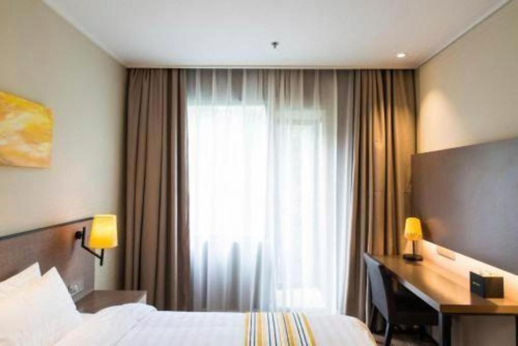 Home Inn Plus Shanghai New International Expo Center Yushan Road Yuanshen Sports Buitenkant foto