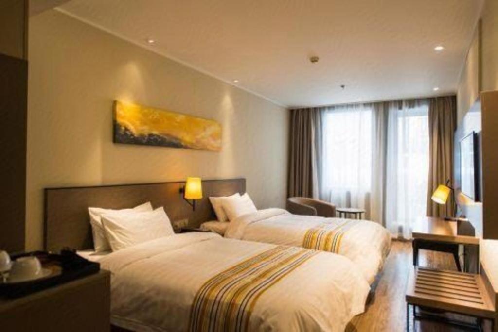 Home Inn Plus Shanghai New International Expo Center Yushan Road Yuanshen Sports Buitenkant foto