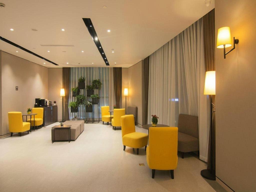 Home Inn Plus Shanghai New International Expo Center Yushan Road Yuanshen Sports Buitenkant foto